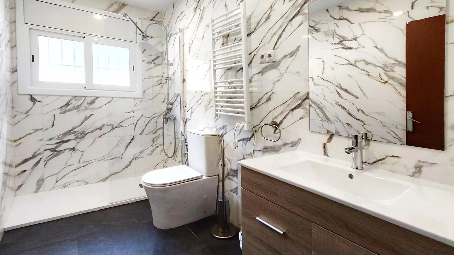 Villa Casa Con Piscina Privada En Sant Pol De Mar